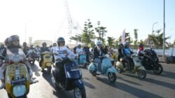 Kepala BKN dan Wali Kota Makassar Riding Vespa-Tanam Tebuya di CPI
